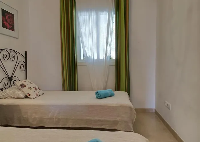 Chimenea Pinar 2 Casasol ネルハ